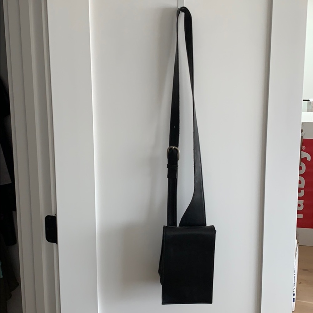 Man purse